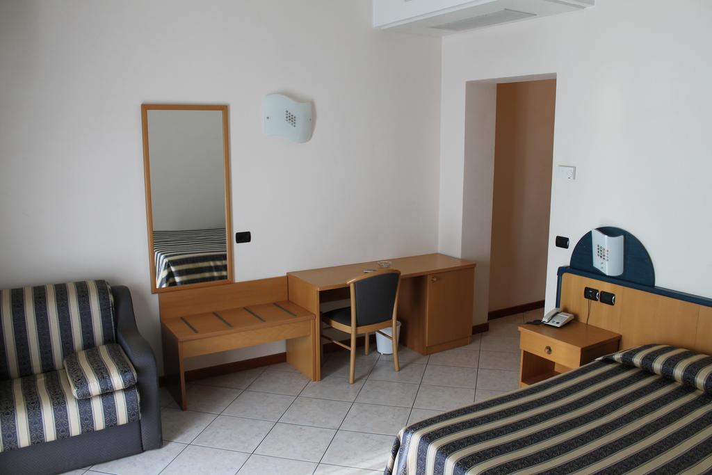 Albergo Villa Eva Costermano Ngoại thất bức ảnh