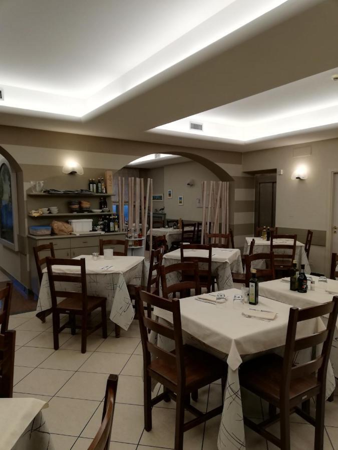 Albergo Villa Eva Costermano Ngoại thất bức ảnh