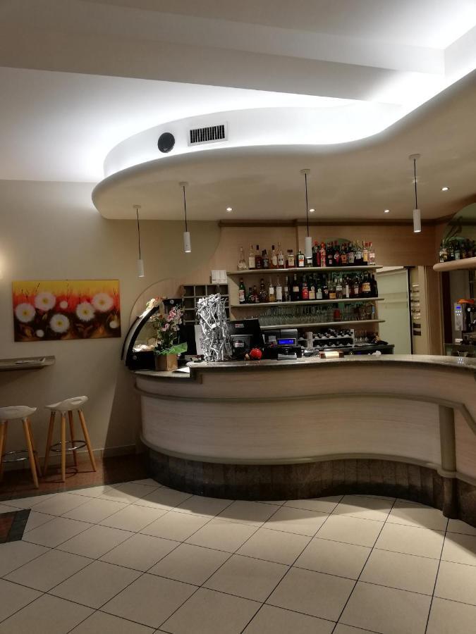 Albergo Villa Eva Costermano Ngoại thất bức ảnh